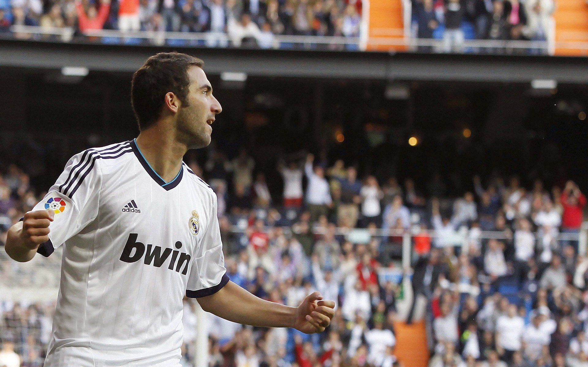 里昂战平尼斯,连续不败继续领跑法甲积分榜,里昂法甲冠军