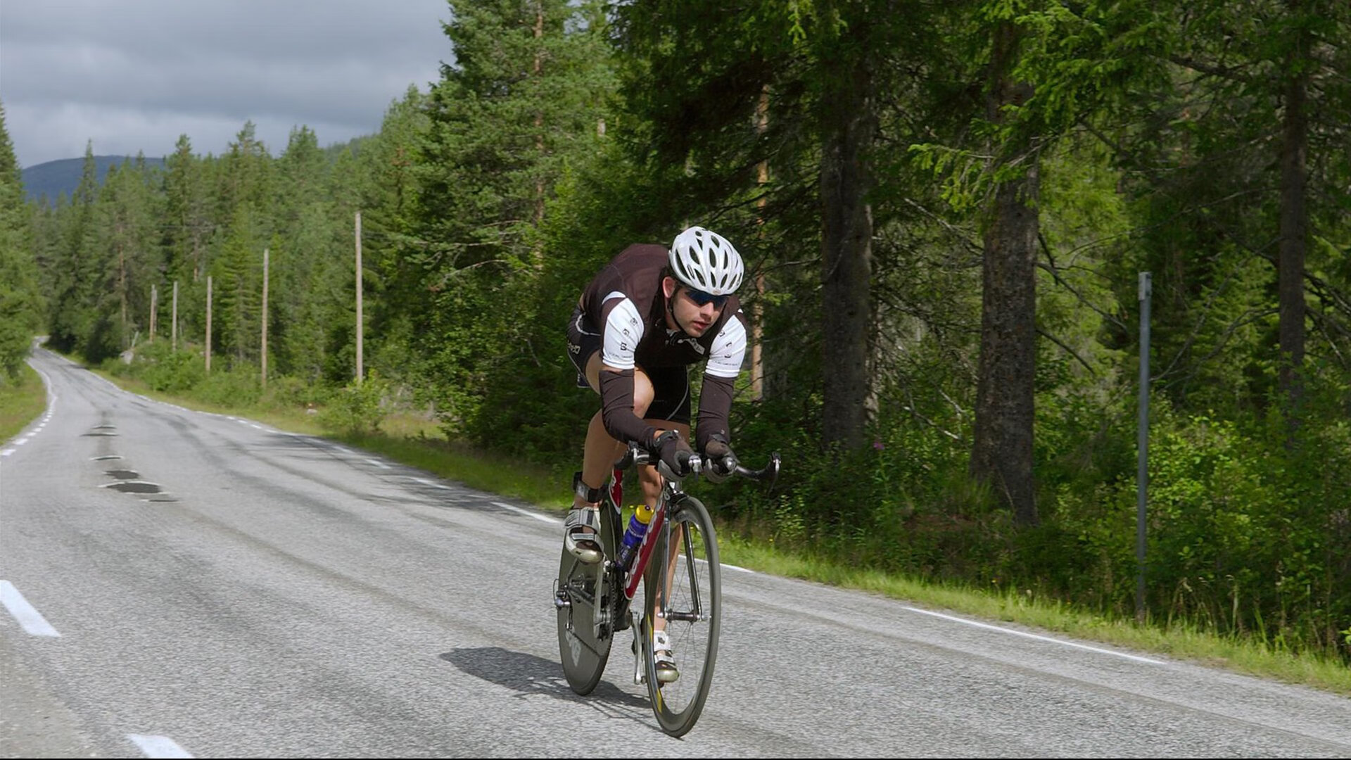 “滑轮赛热潮!成都滑轮中心迎来新生代挑战者”